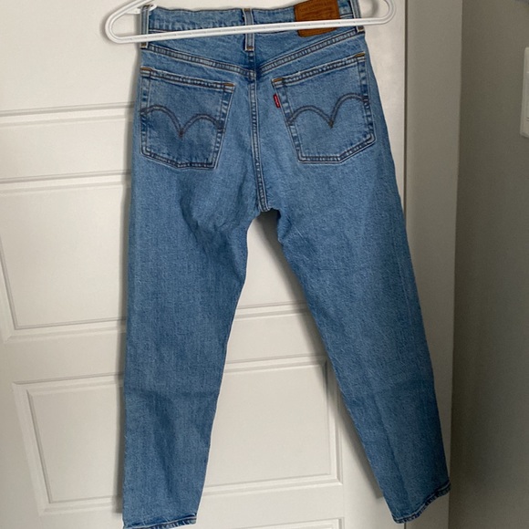 Levi’s Wedgie 25 - Picture 2 of 6